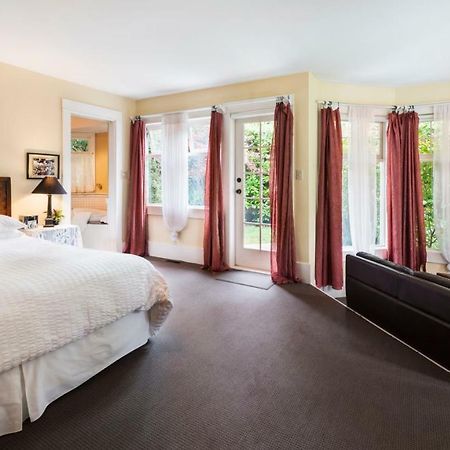 Thistledown House Західний Ванкувер Екстер'єр фото